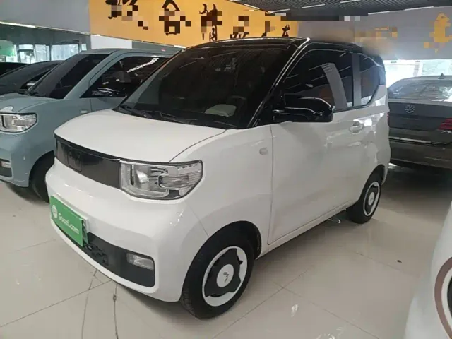 Фотография автомобиля — Wuling Hongguang Mini EV