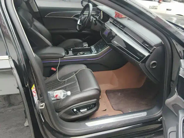 Audi A8 — Фото автомобиля 8