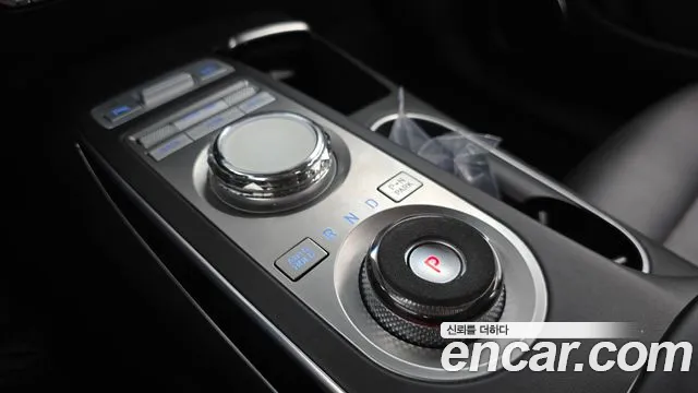 Genesis GV70 2.5T Бензин 2WD — Фото автомобиля 9