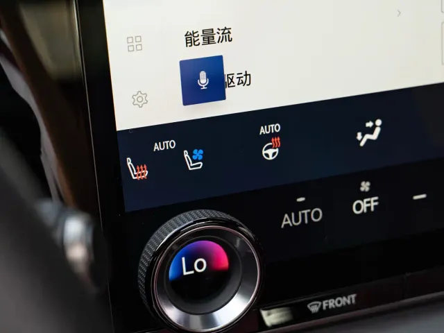 Lexus RX — Фото автомобиля 16