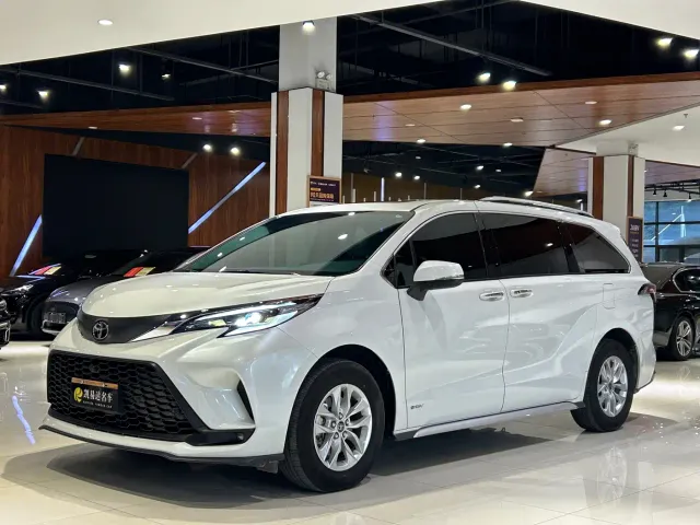 Toyota Granvia — Фото автомобиля 2