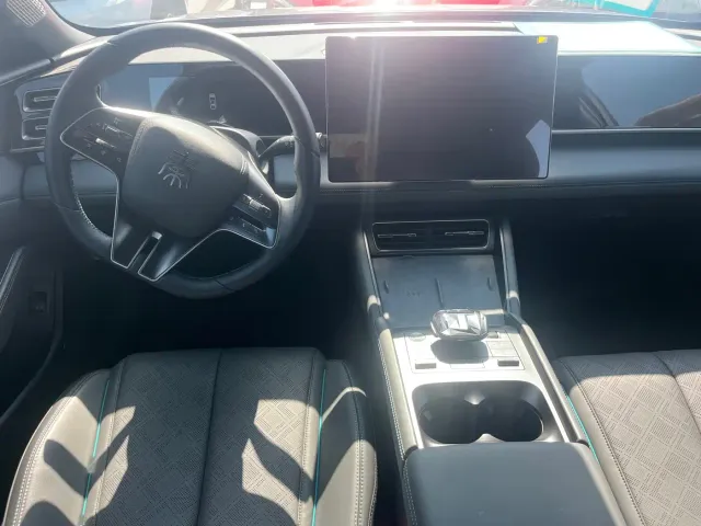 BYD Qin L — Фото автомобиля 7