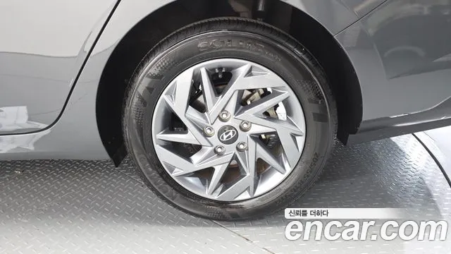 Hyundai AVANTE Новый Avante (CN7) — Фото автомобиля 4