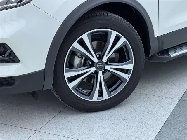 Nissan Qashqai — Фото автомобиля 14