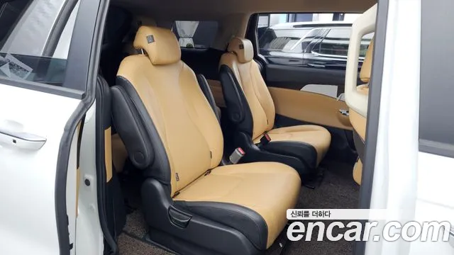 Kia Carnival 4th Gen — Фото автомобиля 18