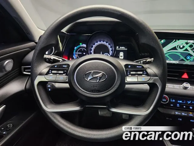 Hyundai Avante CN7 — Фото автомобиля 12