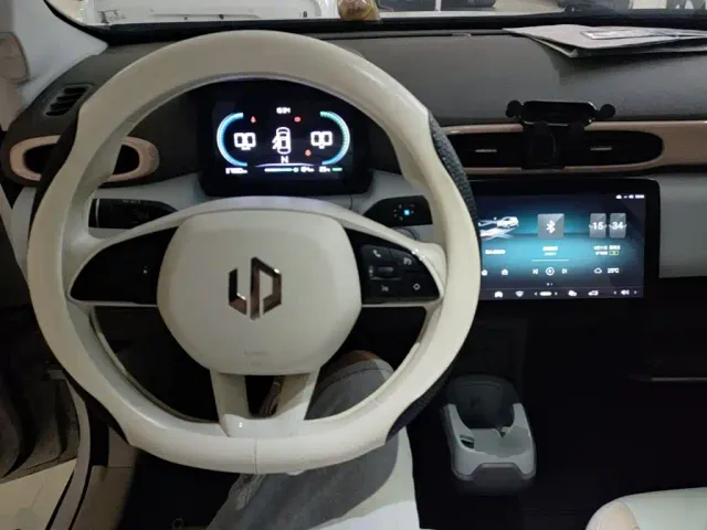 Leapmotor T03 — Фото автомобиля 9