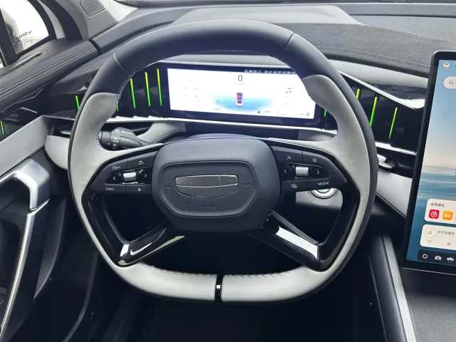 Geely Boyue L — Фото автомобиля 10