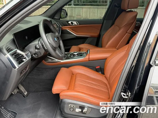 BMW X7 — Фото автомобиля 9