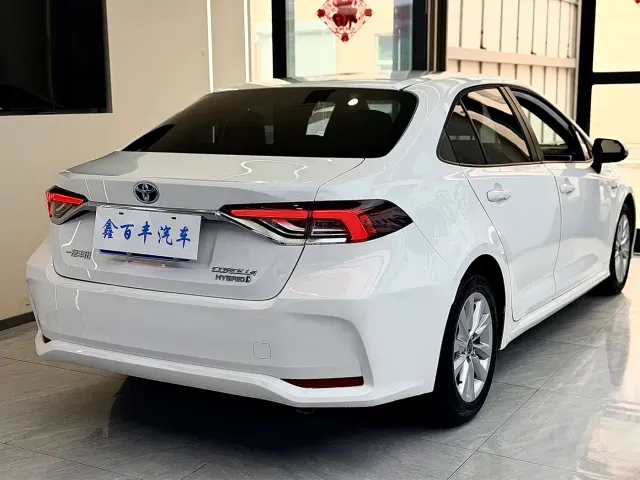 Toyota Corolla — Фото автомобиля 10