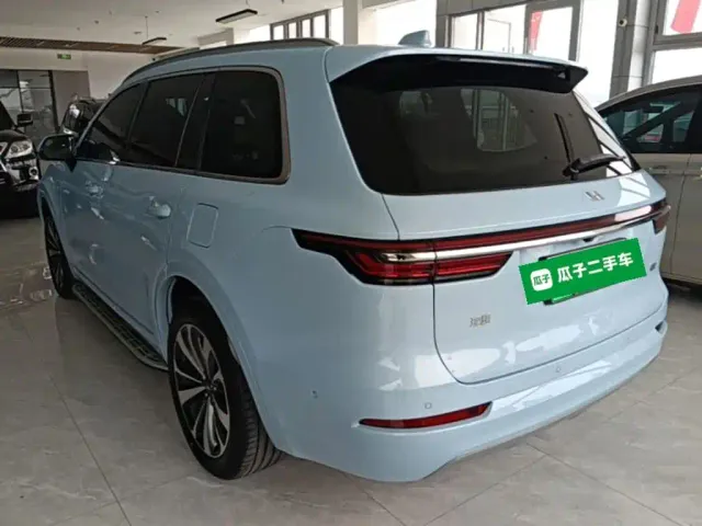 Li Auto ONE — Фото автомобиля 4