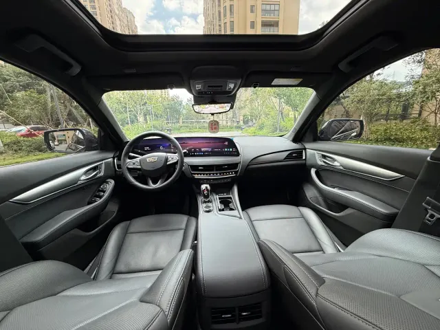 Cadillac CT5 — Фото автомобиля 13
