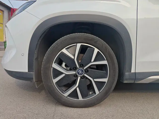 BYD Song L DM-i — Фото автомобиля 5