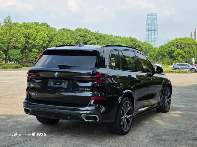 BMW X5 — Фото автомобиля 11
