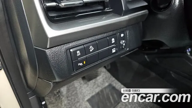 KG_Mobility_Ssangyong Rexton Новый Rexton Sport Дизель 2.2 4WD — Фото автомобиля 16