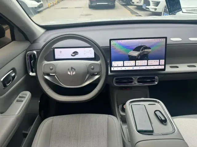 Leapmotor B10 — Фото автомобиля 8