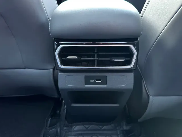 Geely Boyue — Фото автомобиля 24