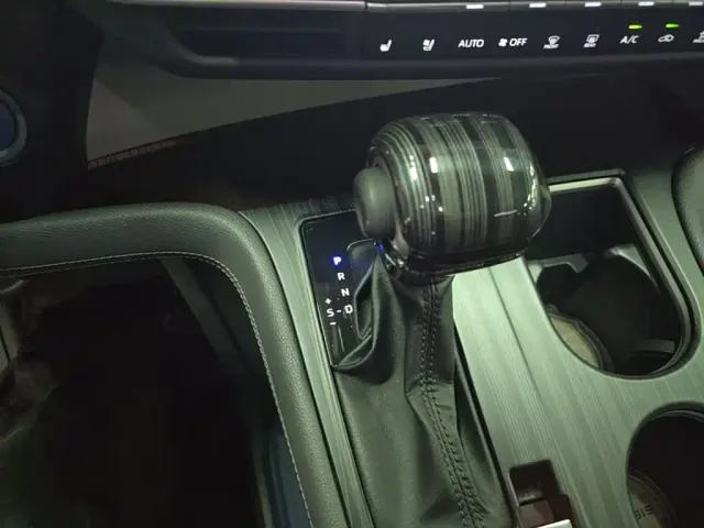 Toyota Sienna — Фото автомобиля 13