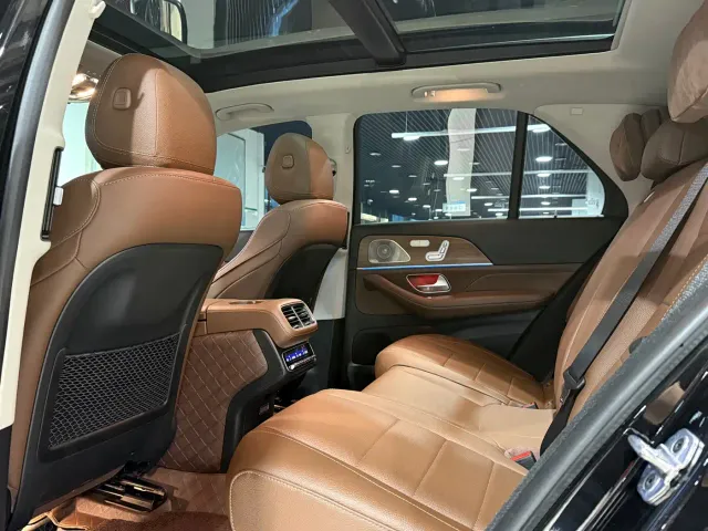 Mercedes-Benz GLE-Class — Фото автомобиля 10