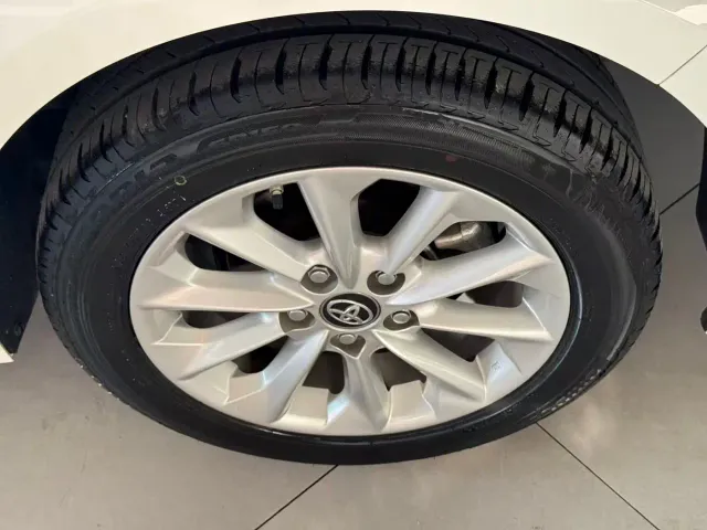 Toyota Corolla — Фото автомобиля 3