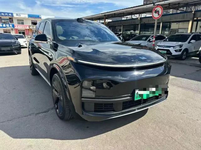 Li Auto L9 — Фото автомобиля 3