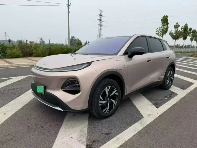 Фотография автомобиля — Changan Qiyuan Q05