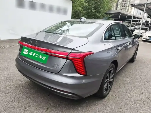 Hongqi H5 PHEV — Фото автомобиля 6