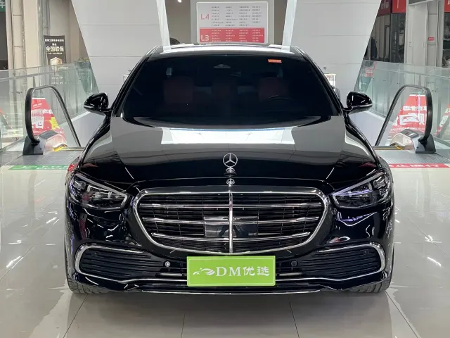 Mercedes-Benz S-Class — Фото автомобиля 2