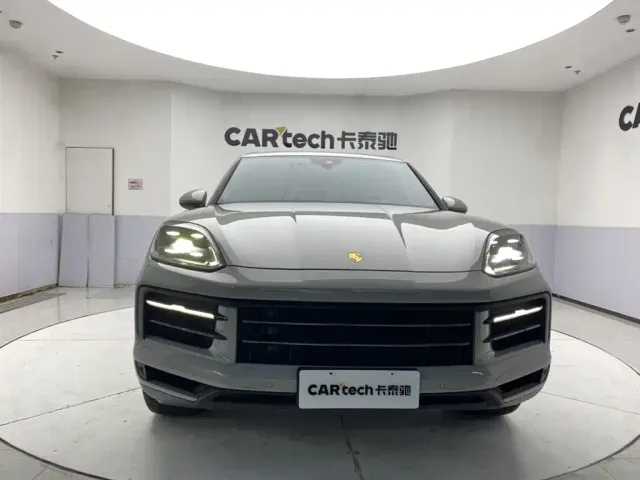 Porsche Cayenne — Фото автомобиля 3