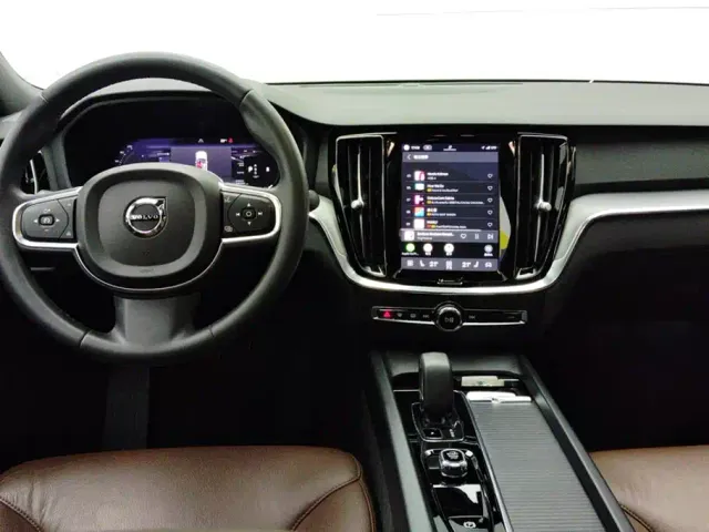 Volvo S60 — Фото автомобиля 12