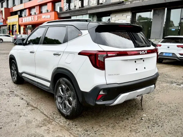 Kia Seltos — Фото автомобиля 4