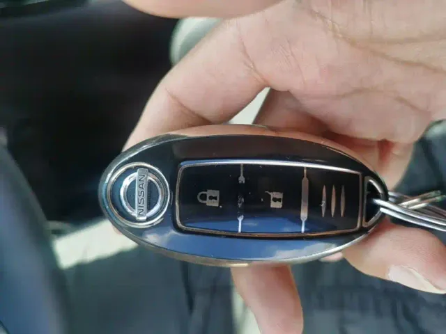 Nissan Tiida — Фото автомобиля 8