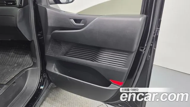 Hyundai Staria — Фото автомобиля 13