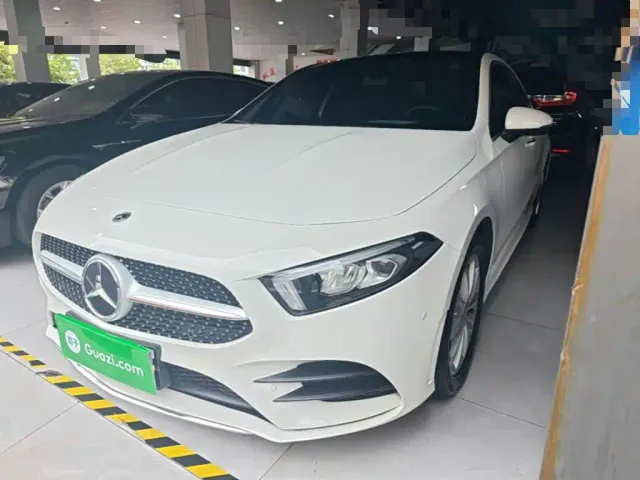 Фотография автомобиля — Mercedes-Benz A-Class