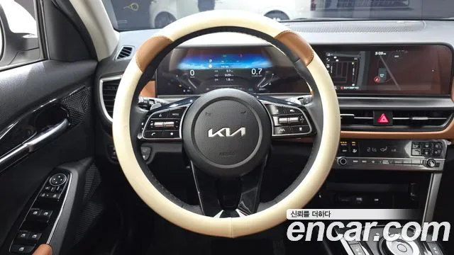 Kia Seltos New — Фото автомобиля 20