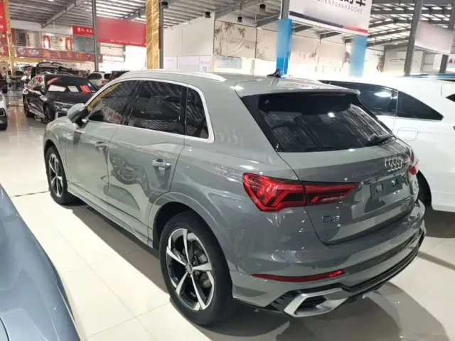 Audi Q3 — Фото автомобиля 4