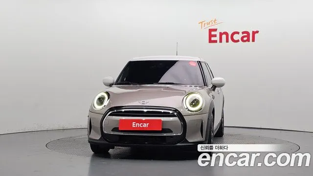 MINI Cooper — Фото автомобиля 3