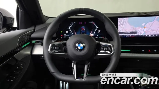 BMW 5-Series 5 серия (G60) 530i xDrive M Sport — Фото автомобиля 13