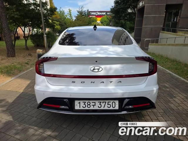Hyundai Sonata — Фото автомобиля 3