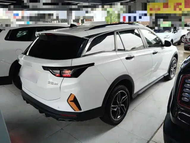 Dongfeng Yixuan GS — Фото автомобиля 6