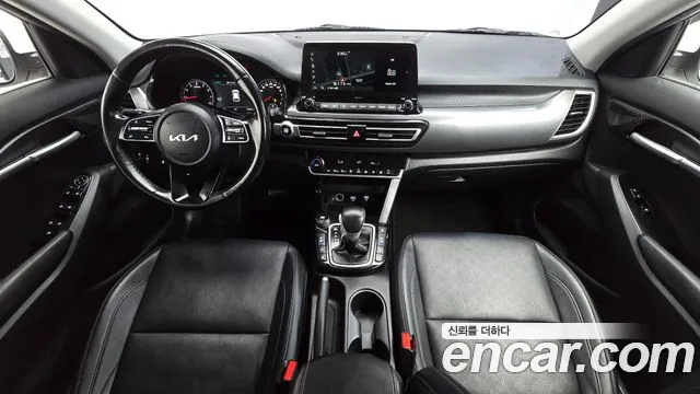 Kia Seltos — Фото автомобиля 7