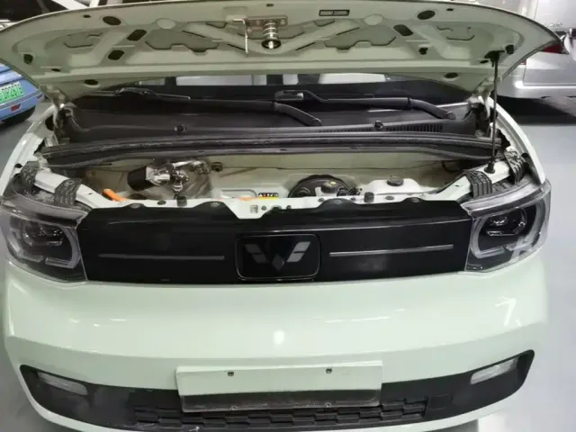 Wuling Hongguang Mini EV — Фото автомобиля 19