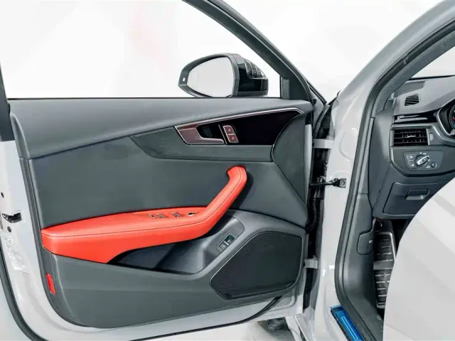Audi Audi A4L 2024 40 TFSI Luxury Dynamic — Фото автомобиля 17