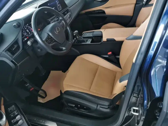 Lexus ES — Фото автомобиля 14