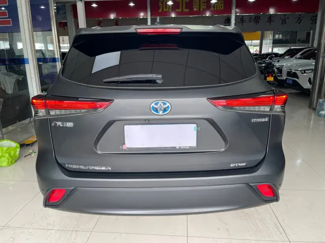 Toyota Highlander — Фото автомобиля 4