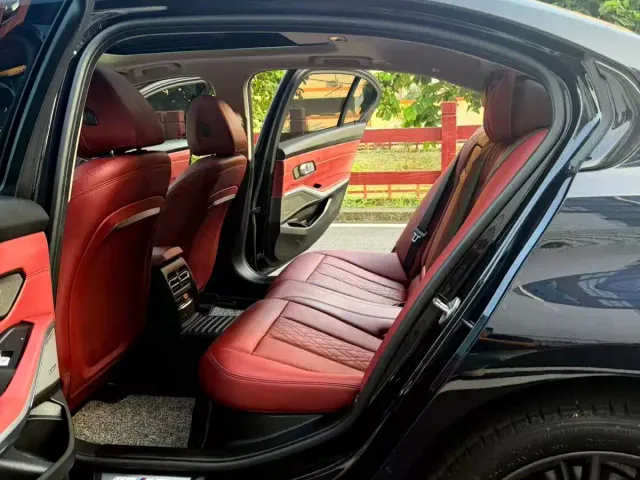 BMW 3 Series — Фото автомобиля 10