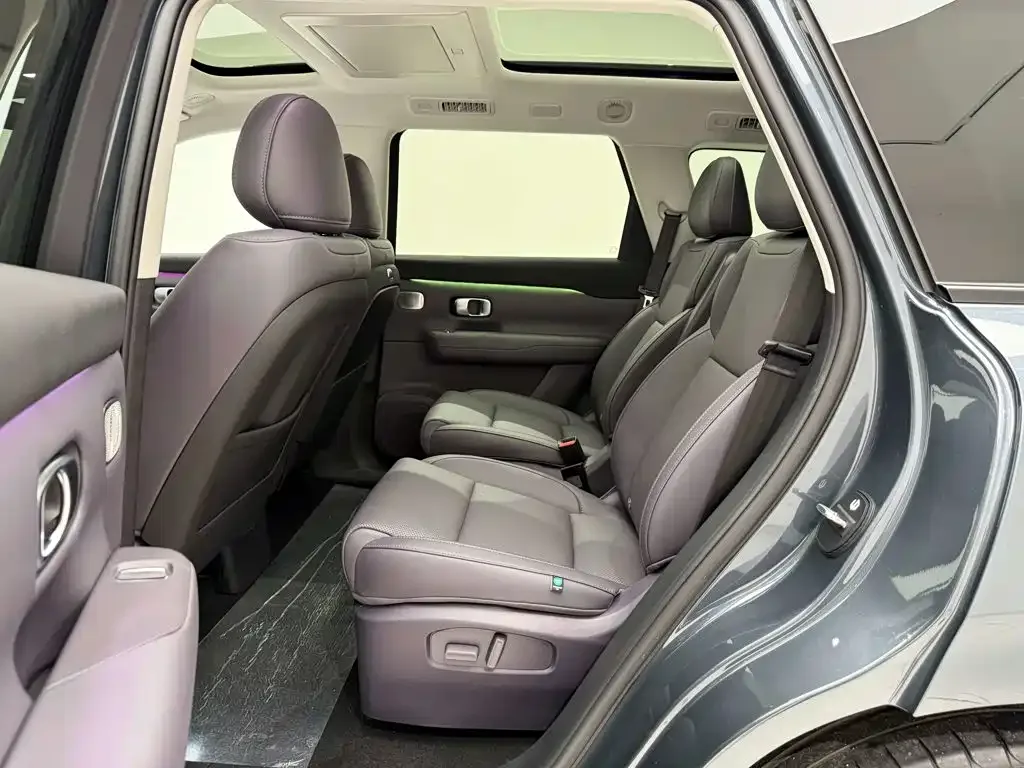 Leapmotor Leapmotor C16 2024 Extended Range 200 Premium Edition — Фото автомобиля 18
