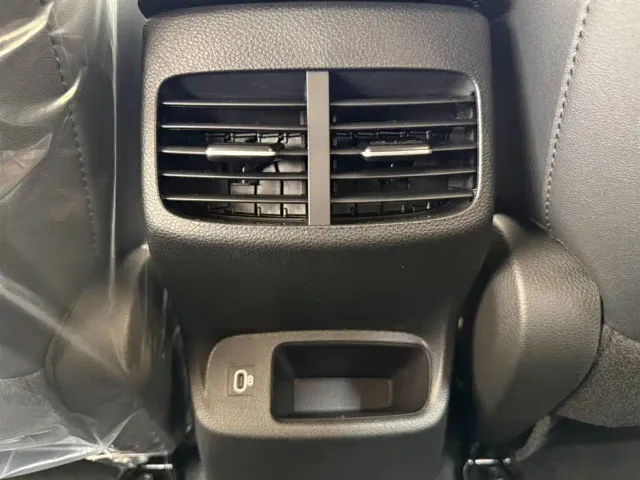 Kia Seltos — Фото автомобиля 18