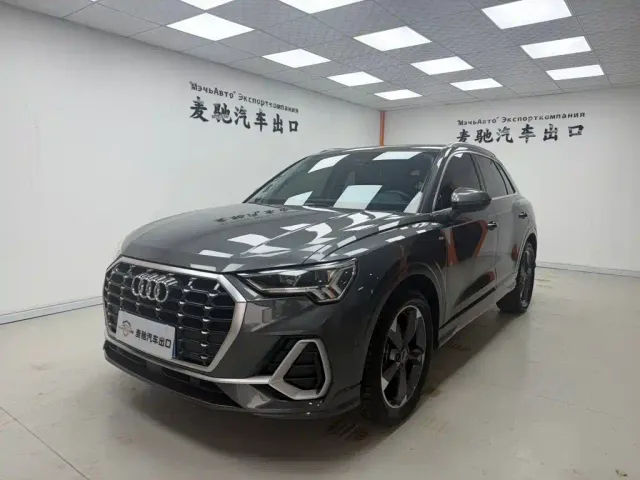 Фотография автомобиля — Audi Q3