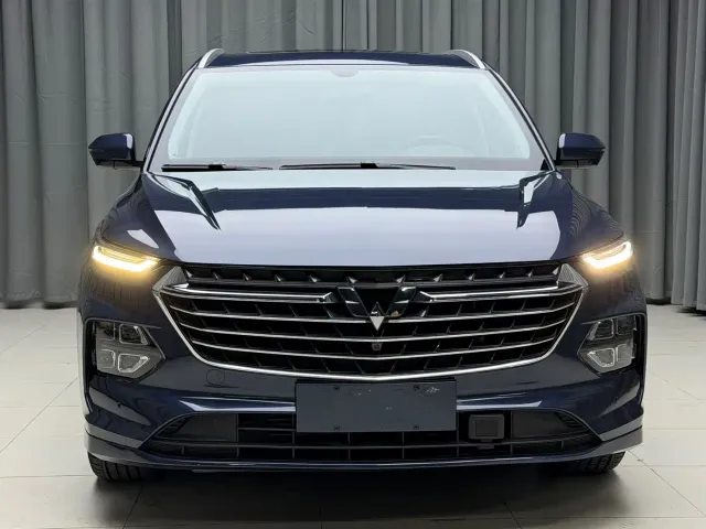 Wuling Victory — Фото автомобиля 5